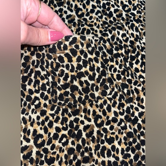 Old Navy Pocket Tee Size Medium - Picture 8 of 9